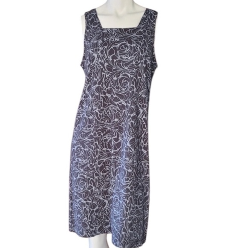 Fresh Produce  - ‘Floral print - black/blue’ Dress. SZ: Small Previously loved 💕